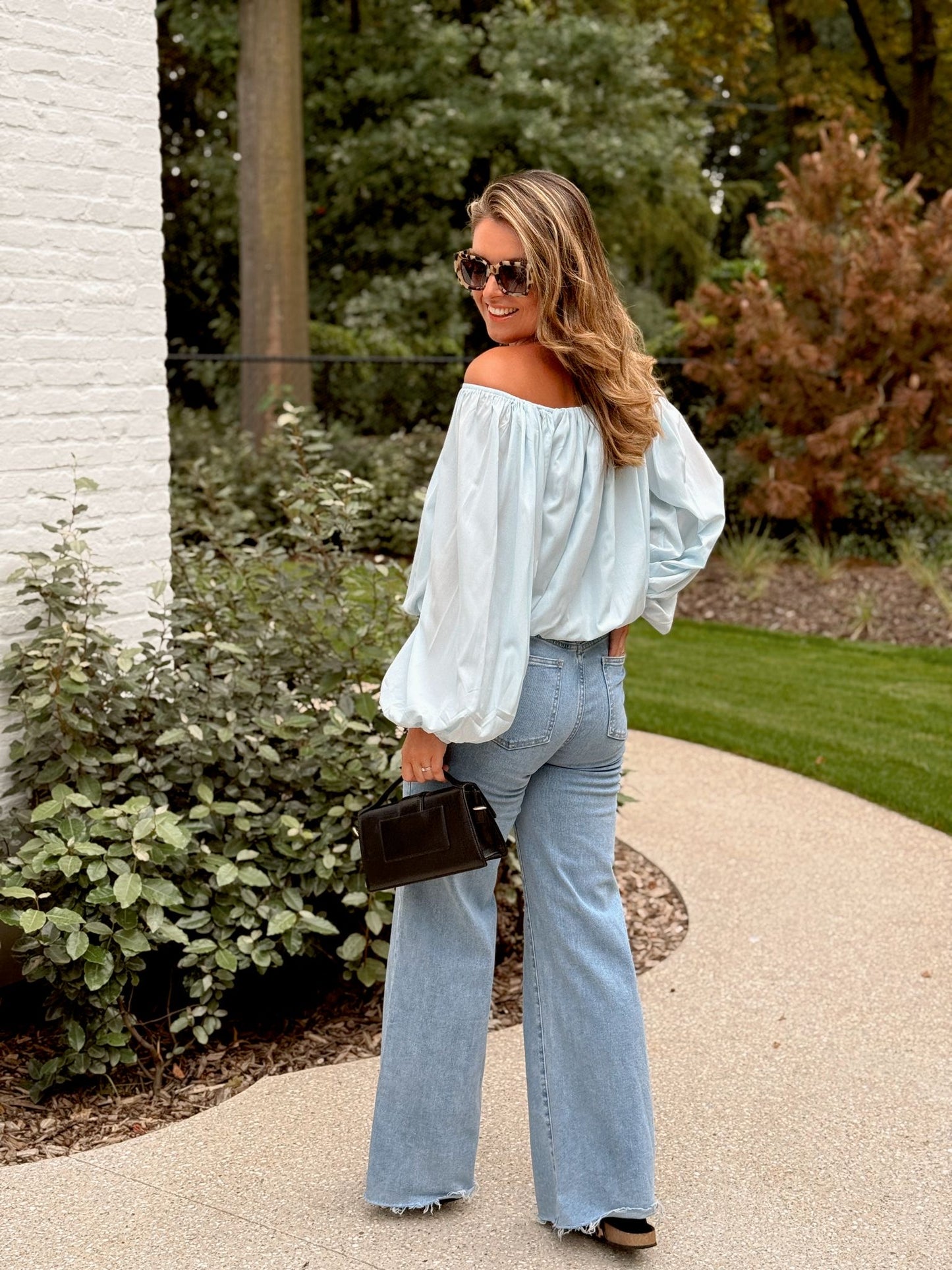 Claire Off Shoulder Top Blauw