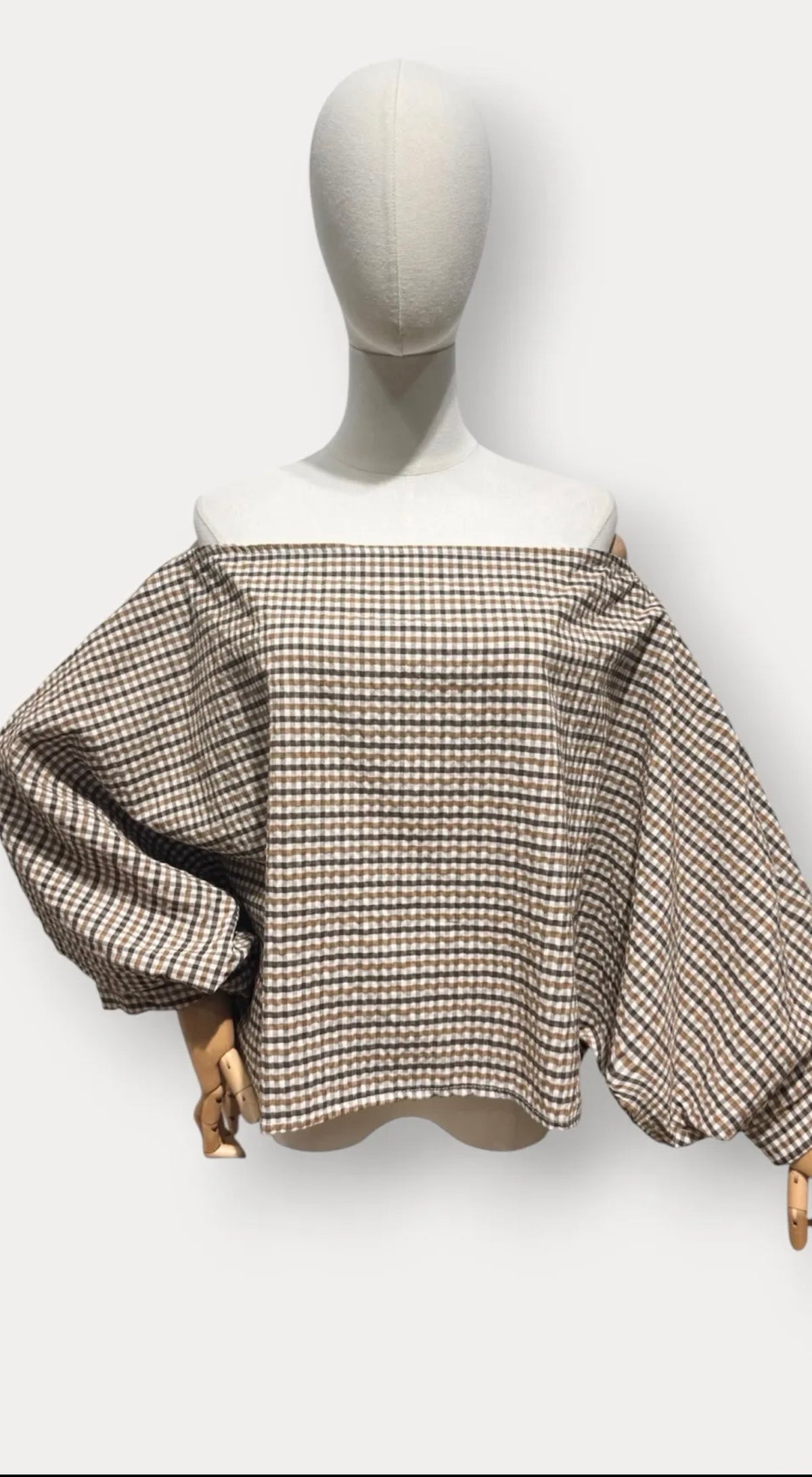 off shoulder blouse carreaux Bruin Beige