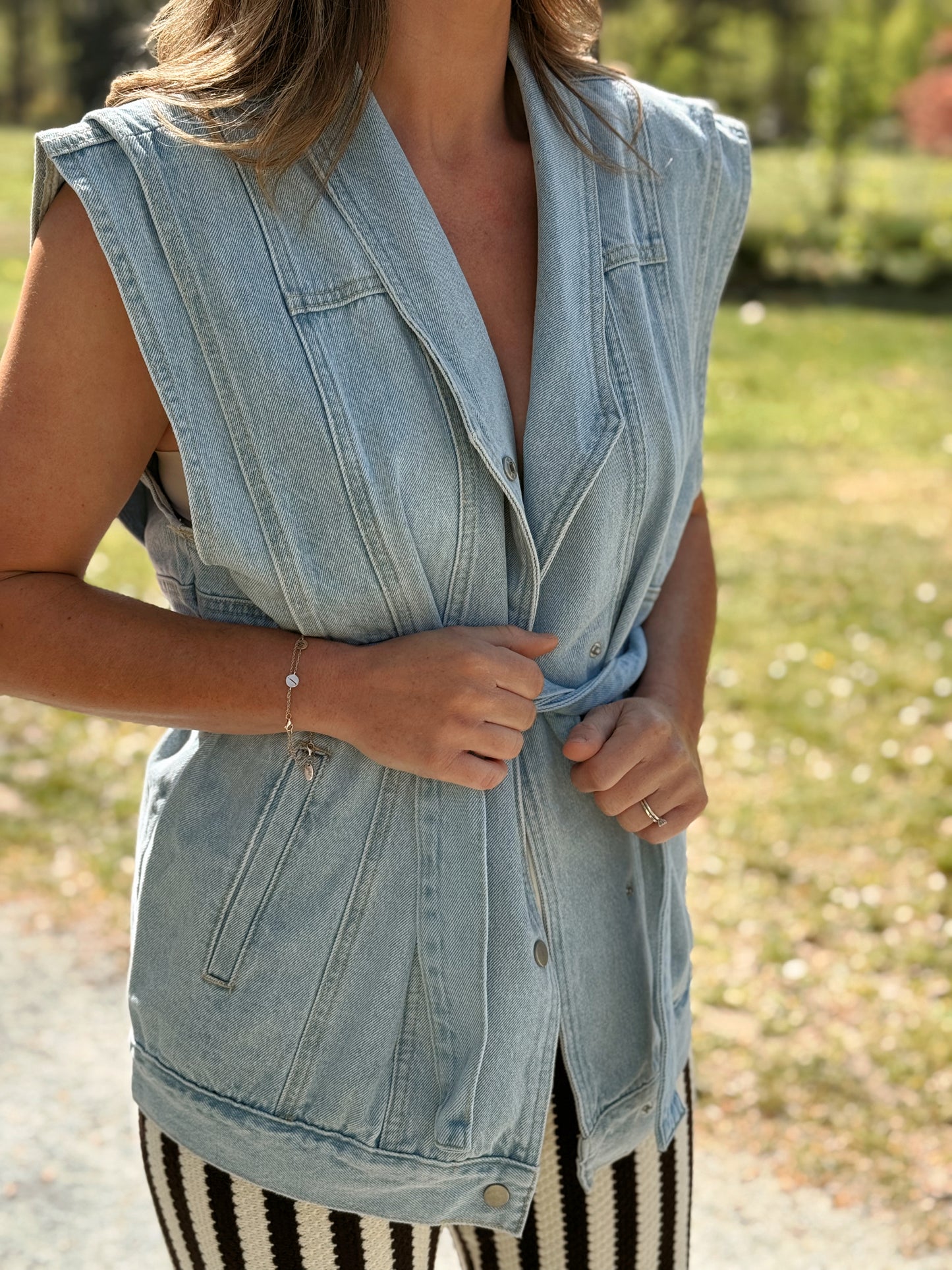 August Vest Jeans