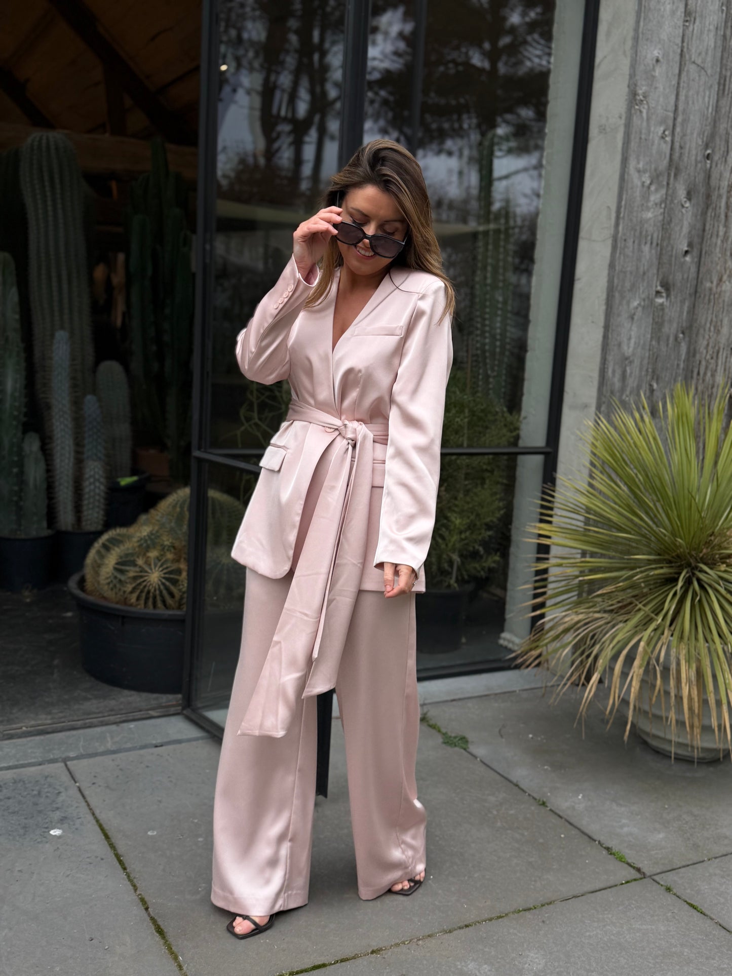 Rosa Lilly Suit Satijn Pink