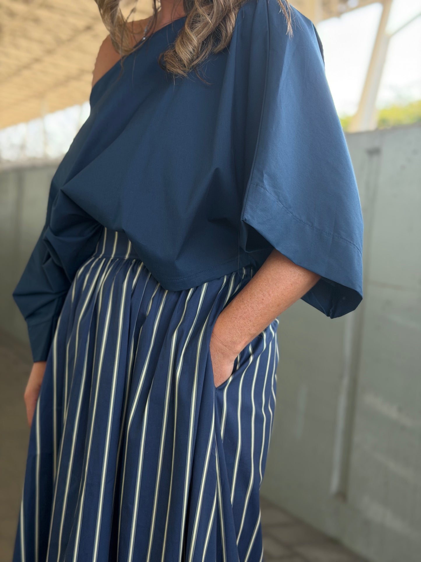 Aperol Off shoulder navy