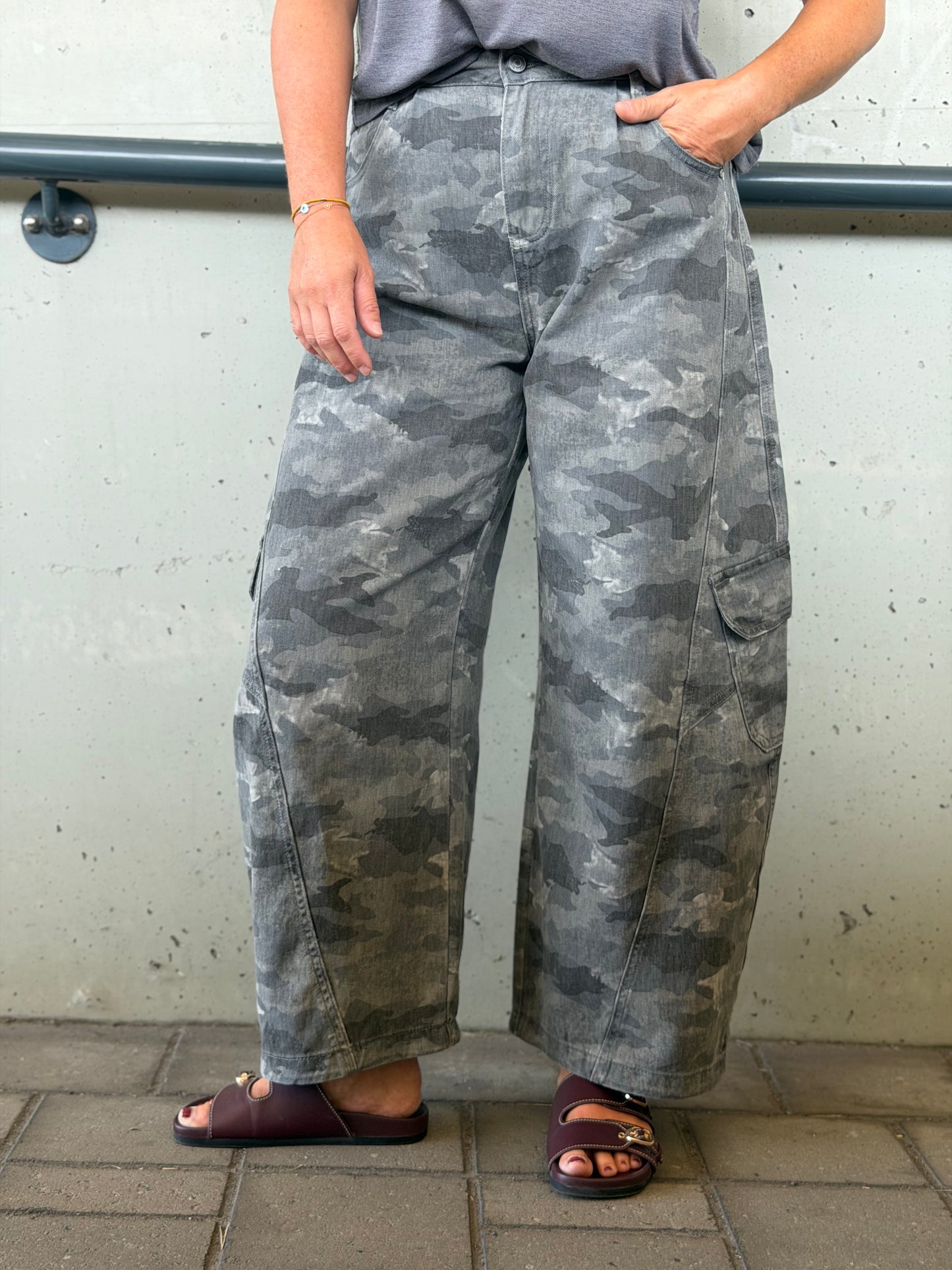 Liv Army pants