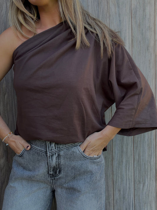 Blouse off shoulder