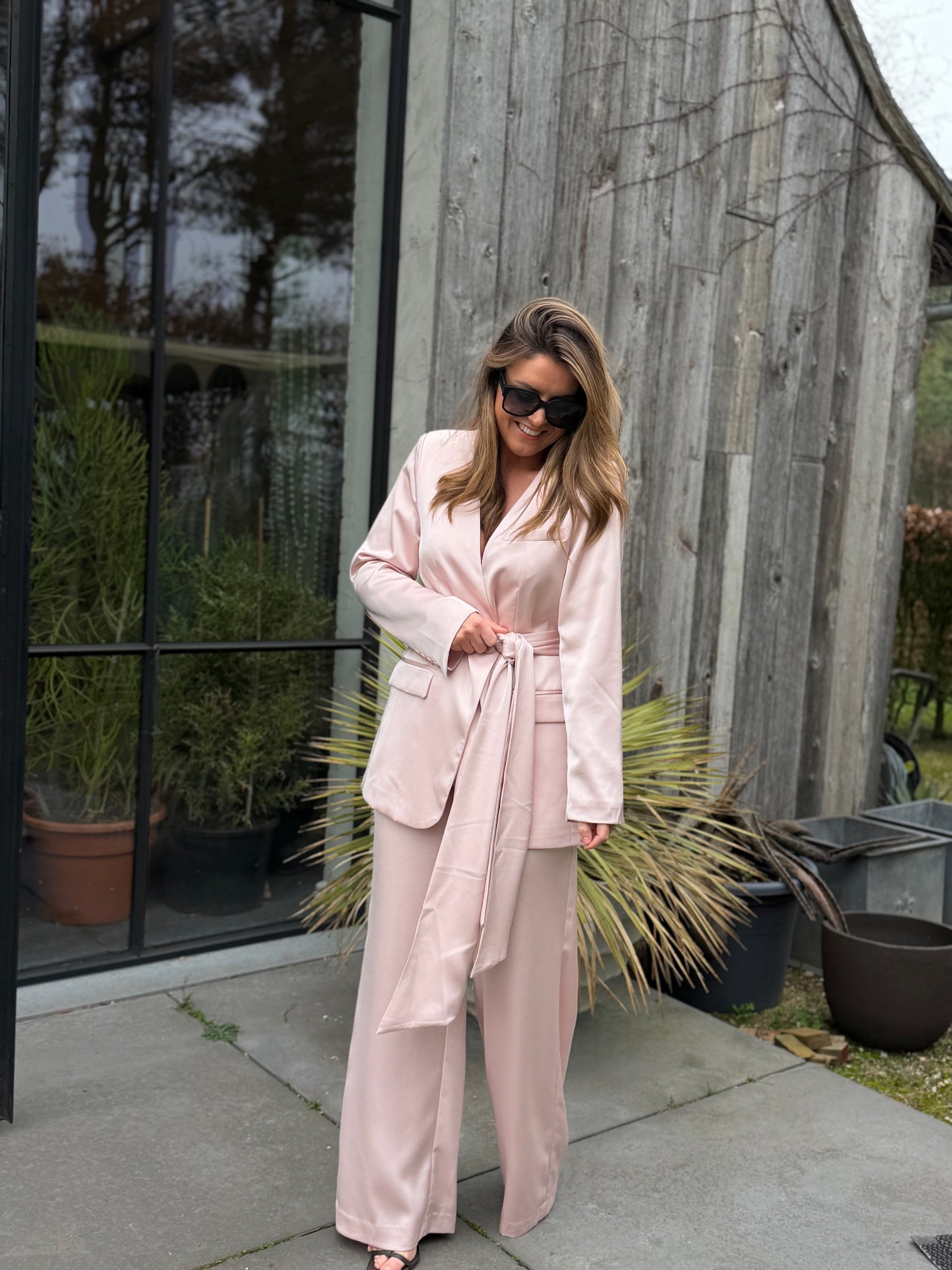 Rosa Lilly Suit Satijn Pink