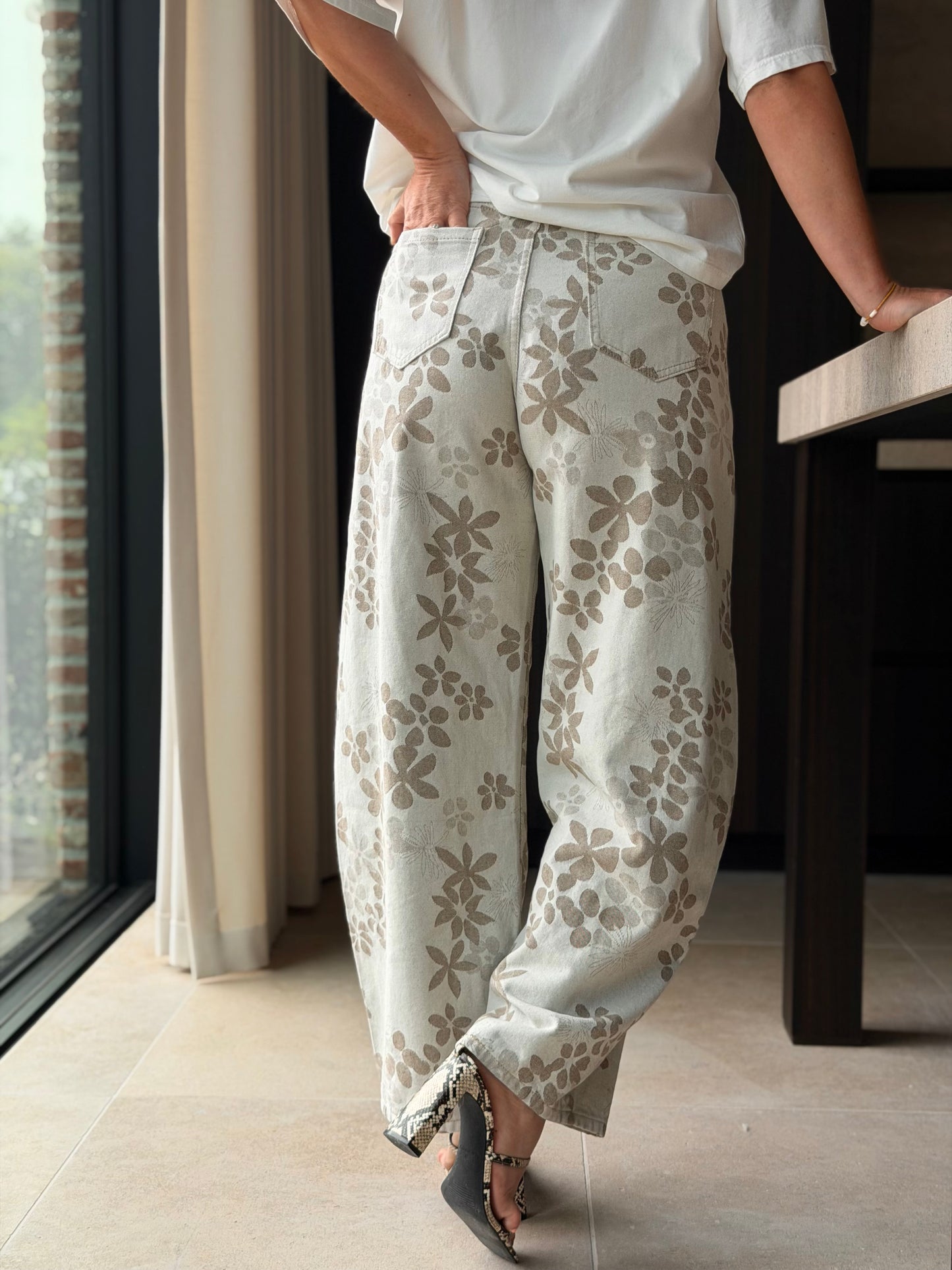 Skyler Pants Flowers