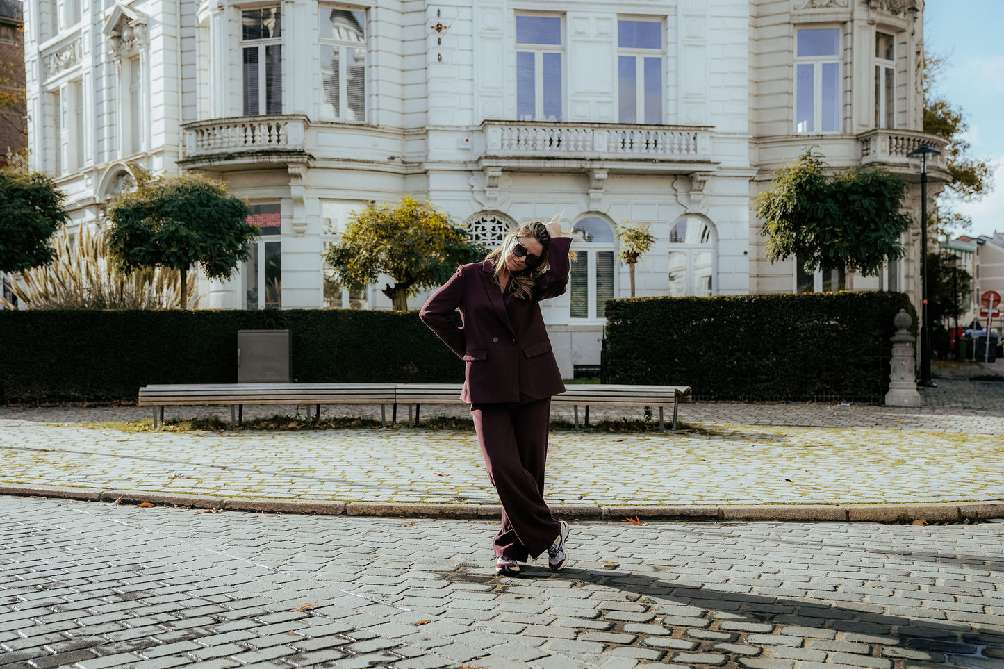 Cosette Suit Bordeaux Enkel knoop