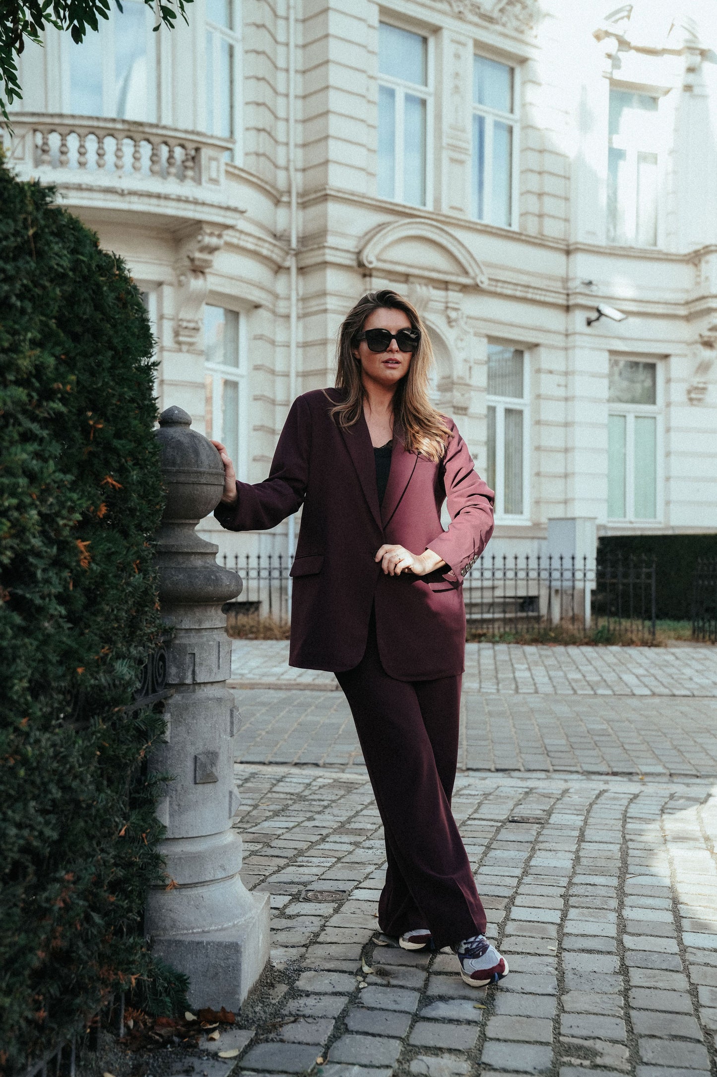 Cosette Suit Bordeaux Enkel knoop