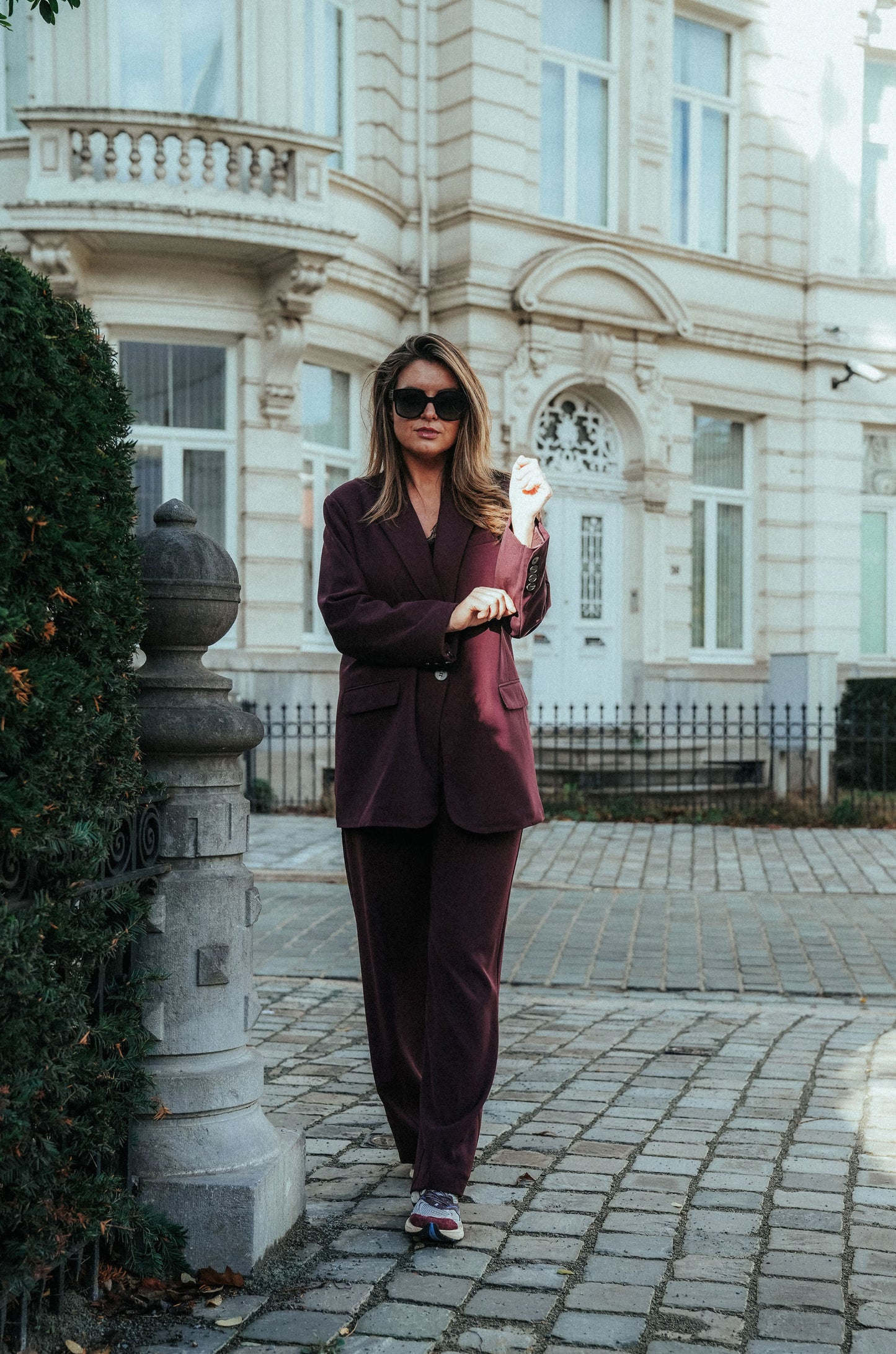 Cosette Suit Bordeaux Enkel knoop